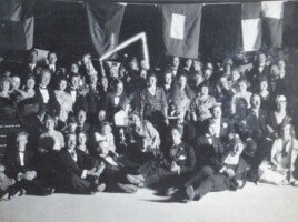 1922, groepsfoto, avondfeest op het terras