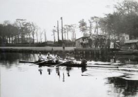 1931 Hultzerbeker, Herman Kerkhof (boeg), Gerard van der Helde, Anton Dekker, Willem Jens (slag) en Christiaan Hora Siccama (stuurman)