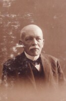1932, Arent Daniel Meyjes. Oprichter en Erevoorzitter. Voorzitter van 1882-1892 en 1899-1905