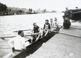 1932, Jubileumwedstrijden, B-vier De Hoop