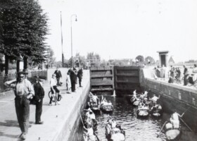 1938, Willem3 vloot in Mallegatsluis Gouda