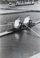 1948. Bosbaan. Henk van de Meer (boeg), Tom Neumeier (slag)