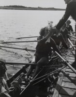 1948 Dames Dubbelvier op de Bosbaan. Bep Piet (boeg), Gerda Langereis, L van Rossem, Greet Dusseldorp (slag), Bobby van der Meer (stv)