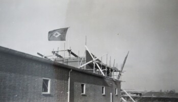 1953/54, bouw van het clubgebouw aan de Jan Vroegopsingel