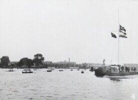 Zaterdag 19 Juni 1954 opening van het nieuwe clubgebouw, vlootschouw