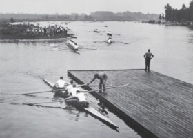 Zaterdag 19 Juni 1954 opening van het nieuwe clubgebouw, vlootschouw