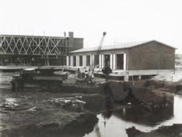 1954, Nieuwbouw clubgebouw aan de Jan Vroegopsingel